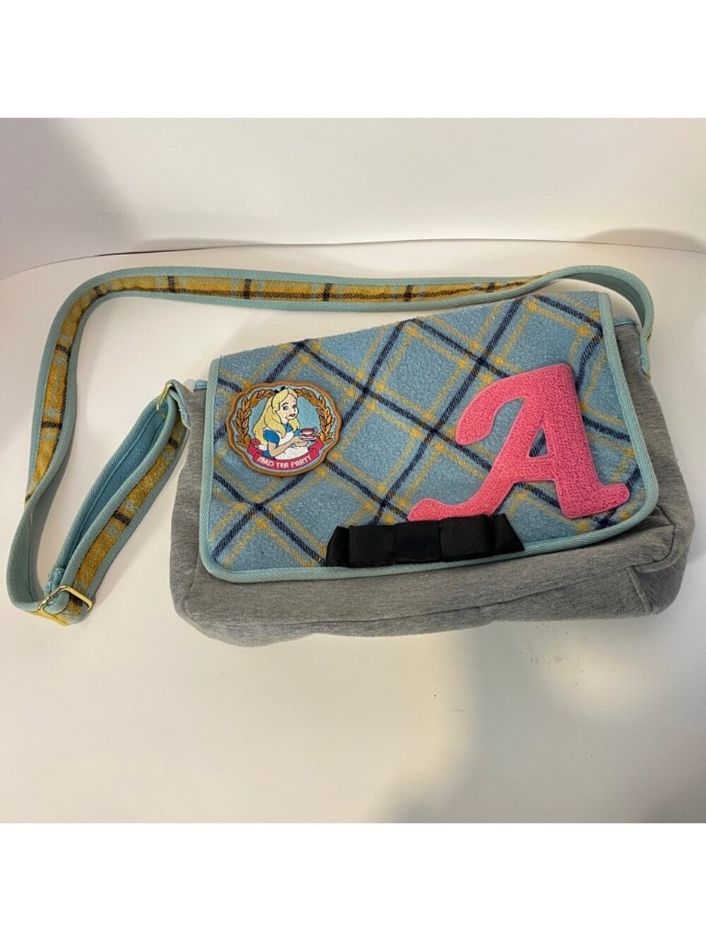 Disney Parks Disneyland Mad Tea Party Alice in Wonderland Purse Messenger Bag A